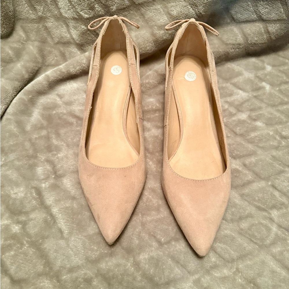 Dress-barn Blush colored suede heels